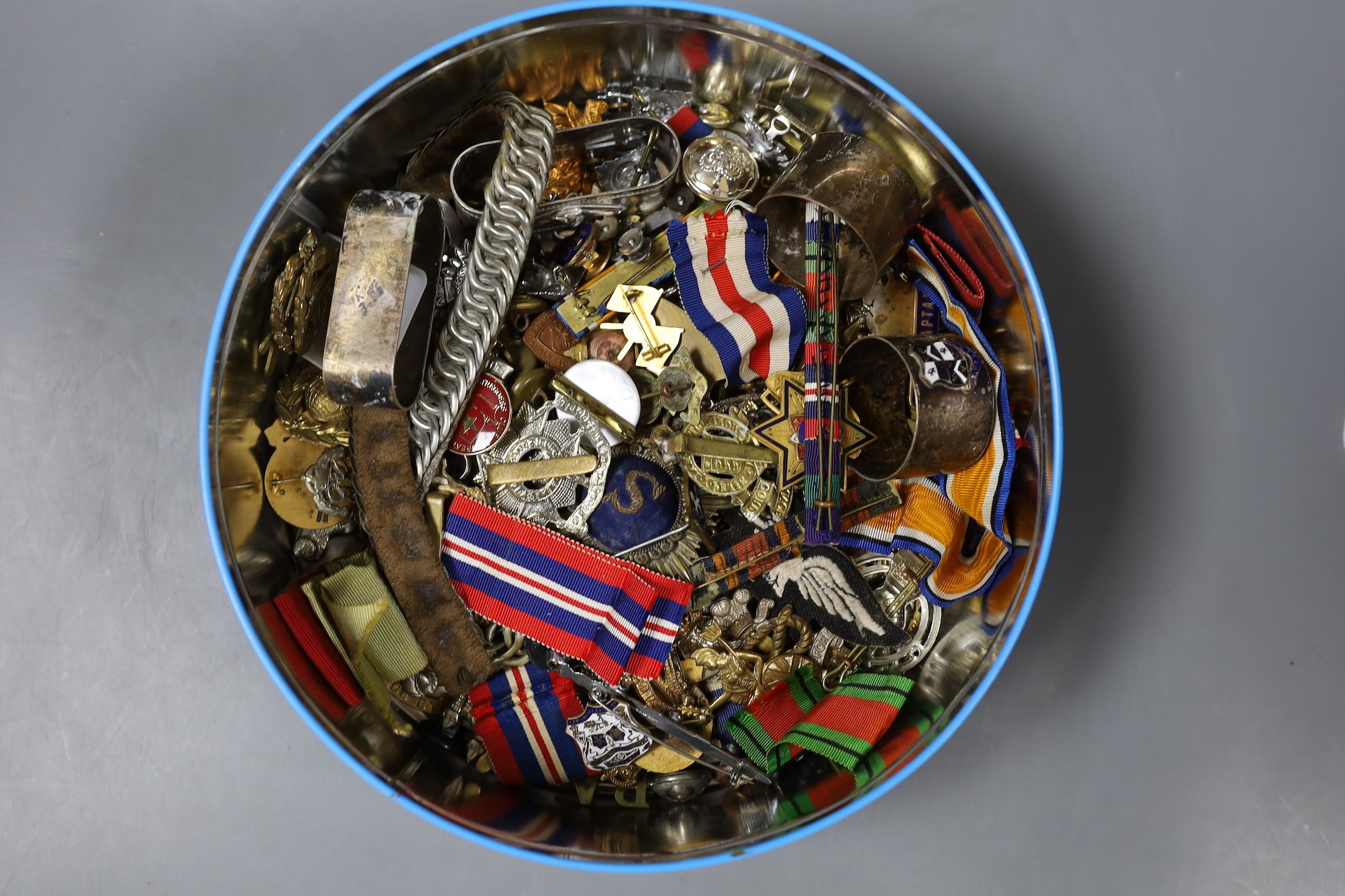 A mixed lot of military cap badges